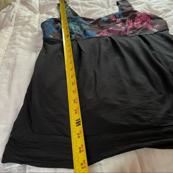 Lululemon Tame Me Tank Top - Size 10 - Picture 5 of 8